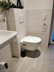 Ένα μπάνιο στο Ferienhäuser Ebbe und Flut