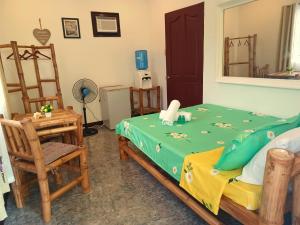 Легло или легла в стая в Camotes Nook - Budget Beautiful