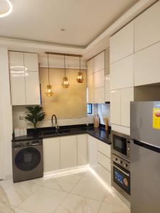 Gallery image of Paradigm Court - TseAddo Near Cantonments and Labone in Accra +16 photos