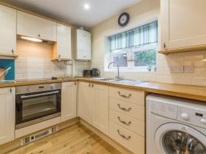 Kjøkken eller kjøkkenkrok på 2 bed property in Mundesley Norfolk KT044