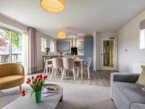 Χώρος καθιστικού στο 2 Bed in St. Mellion 87710