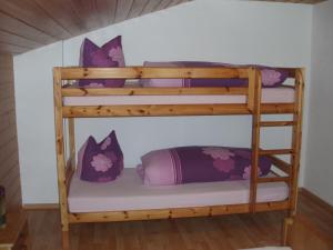 A bed or beds in a room at Ferienwohnung Nancy