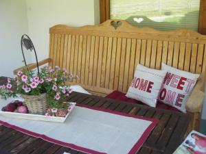 A seating area at Ferienwohnung Nancy
