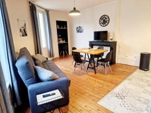 Posezení v ubytování Le Flambart + 14 fotografií