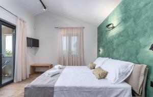 Posteľ alebo postele v izbe v ubytovaní Villa Frida in Vizinada, Poreč by Istrabook