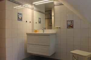Koupelna v ubytování Ferienwohnung Lasse in Wieck