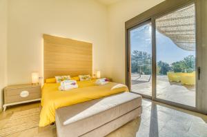 Ένα ή περισσότερα κρεβάτια σε δωμάτιο στο Ideal Property Mallorca - Villa Laiar
