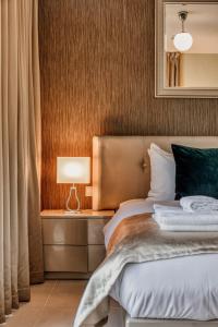 Fotografie z fotogalerie ubytování Bellavista - Ultra Modern - 2BR - Boulevard Central - Burj Khalifa View v Dubaji