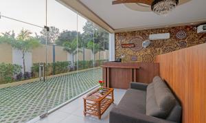 Posezení v ubytování Itsy Hotels Kurinji Stay Inn