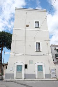 Το κτήριο όπου στεγάζεται  το διαμέρισμα