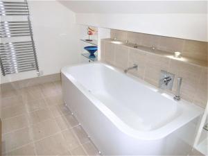 Kúpeľňa v ubytovaní Villa 6 pièces 10 personnes avec vue sur l'océan - GWENDA