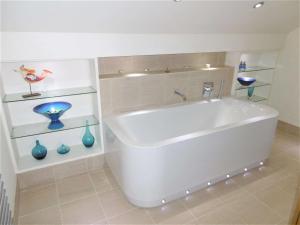 Kúpeľňa v ubytovaní Villa 6 pièces 10 personnes avec vue sur l'océan - GWENDA + 31 fotografií