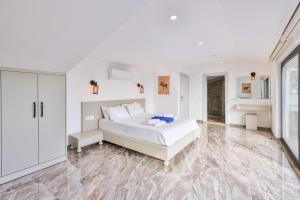 Ένα ή περισσότερα κρεβάτια σε δωμάτιο στο Villa Gulay - Kalkan Villa +35 φωτογραφίες