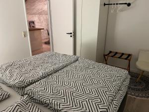 Galeriebild der Unterkunft Lichtdurchflutete Dachgeschoss-Wohnung mit großem Balkon in Bruckmühl + 9 Fotos