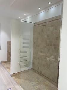 Bilik mandi di Maison Mabette +22 gambar