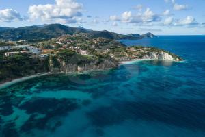 an aerial view of a small island in the ocean at Residence Padulella - Goelba in Portoferraio