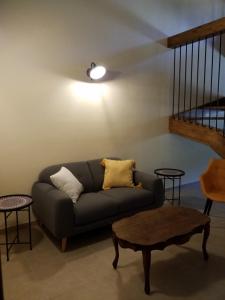 Les Flors - Hotel Rural & Cabanyes的休息区