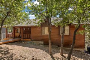 Tòa nhà nơi nhà nghỉ dưỡng tọa lạc