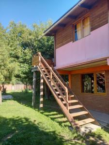 Το κτήριο όπου στεγάζεται  το διαμέρισμα