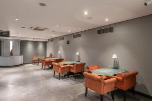 A seating area at DELPLAZA Excelsior São Paulo - By Monreale Még 31 kép