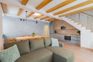 Kuchyň nebo kuchyňský kout v ubytování Apartmány Vista Klínovec + 37 fotografií