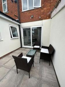 Balkoni atau teres di 3 Bed Home - Sleeps up to 5 - Coventry - Contractors, Families and Relocators