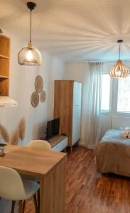 Postel nebo postele na pokoji v ubytování Azulejo Apartment
