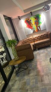 HOTEl AIRPORT PEREIRA的休息区