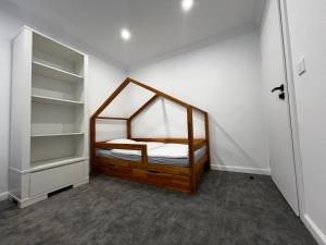 Posteľ alebo postele v izbe v ubytovaní Kościelna Apartament SPA