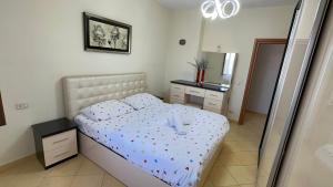 Billede fra billedgalleriet på Square inn i Tirana + 32 billeder