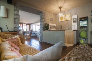 A kitchen or kitchenette at Hotel Cernia Isola Botanica