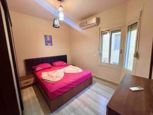 Letto o letti in una camera di 3-Brs Beachside Modern chalet Seaview & 3min walking l BBQ