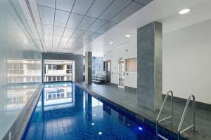 Kolam renang di atau dekat dengan Balfours Inner City Seclusion