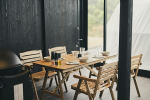 Kuvagallerian kuva majoituspaikasta THE GLAMPING PLAZA 伊勢志摩BASE, joka sijaitsee kohteessa Ugata