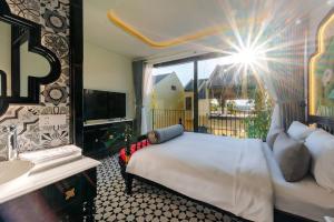 Gallery image of Lotus Villa Hoi An - 4 Bedrooms - river view - private pool in An Bang