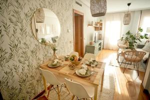 Posedenie v ubytovaní Salamanca Rentals - Apartamento con terraza a 1 minuto de la Plaza Mayor