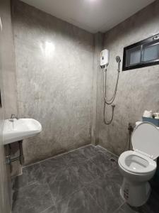 Koupelna v ubytování The Loftel Resort + 35 fotografií