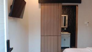 Kuvagallerian kuva majoituspaikasta Mahestu Hotel, joka sijaitsee Kutassa