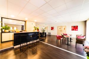 Η κουζίνα ή μικρή κουζίνα στο Résidence de Grasse +13 φωτογραφίες