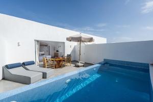 Bazén v ubytování Aegean Melody Suites & Villas nebo v jeho okolí + 37 fotografií