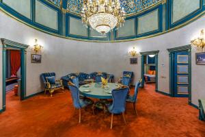Gallery image of Manor Luxury Hotel Baku in Baku