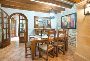 Fotografie z fotogalerie ubytování Owl Booking Villa Plomer - 2 Min Walk to the Old Town v destinaci Pollença