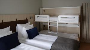 Postel nebo postele na pokoji v ubytování Quality Hotel Arlanda XPO