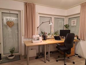 Fotografie z fotogalerie ubytování Schöne helle Wohnung nähe Parkanlage v destinaci Kenzingen