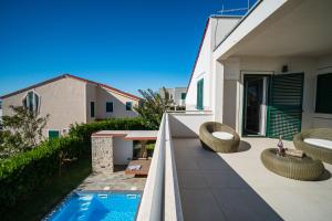 Bazén v ubytovaní Villa Dana & Thalia - Private Pool alebo v jeho blízkosti