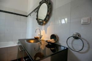 Koupelna v ubytování Istron MiraBella Villas