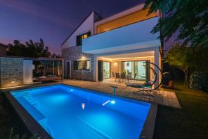 Bazén v ubytovaní Villa Dana & Thalia - Private Pool alebo v jeho blízkosti