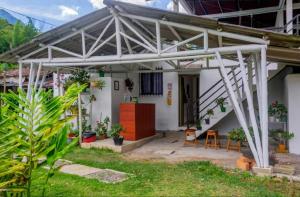 Jardí fora de Secretos del Eden