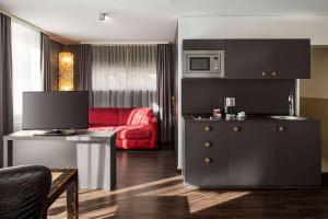 Kuchnia lub aneks kuchenny w obiekcie Amedia Luxury Suites Graz, Trademark Collection by Wyndham
