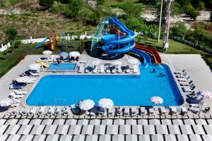 Bazén v ubytování Garden Park Beldibi Hotel nebo v jeho okolí + 5 fotografií